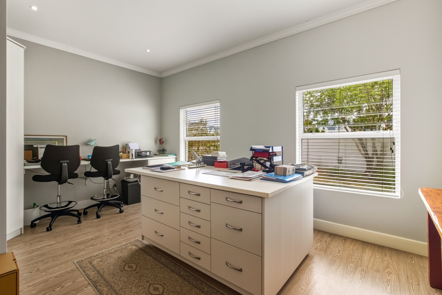 4 Bedroom Property for Sale in Croydon Vineyard Estate Western Cape